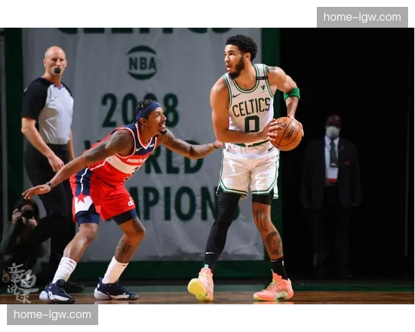 尼克斯防守效率111.7联盟第八 侧翼锁链构筑坚固防线 尼克斯防守效率111.7联盟第八 侧翼锁链构筑坚固防线