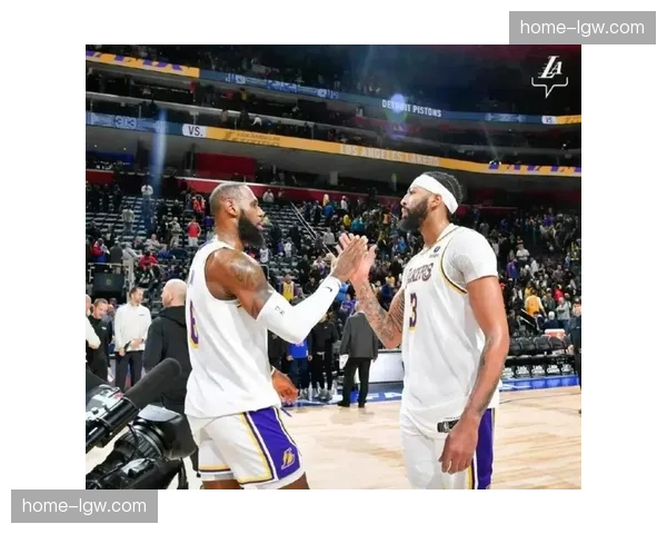 西部3-6名仅差3.5胜场 湖人掘金森林狼火箭终极卡位 西部3-6名仅差3.5胜场 湖人掘金森林狼火箭终极卡位